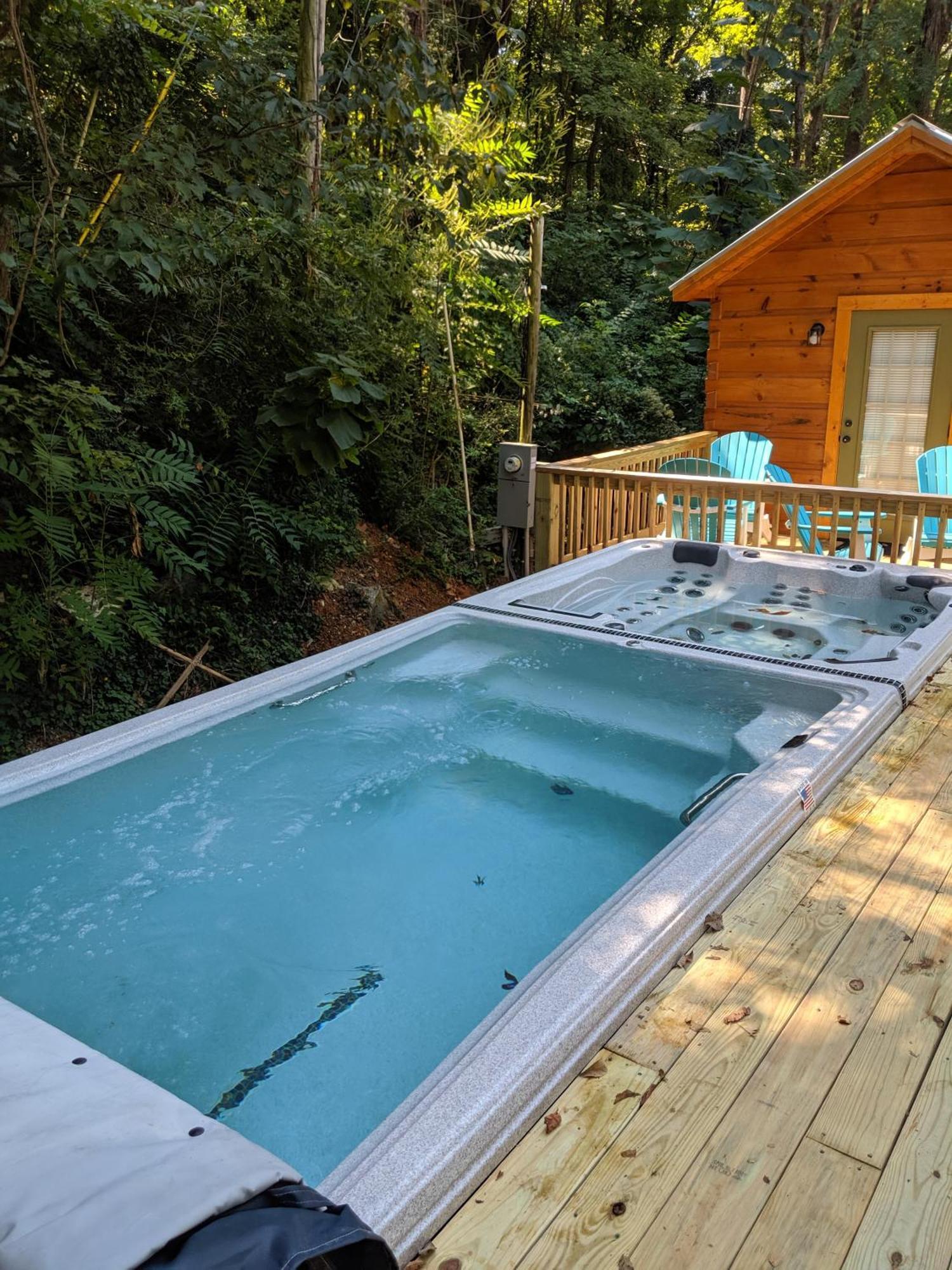 River Cabin Hot Tub & Swim Spa Near Downtown Чатануга Екстериор снимка