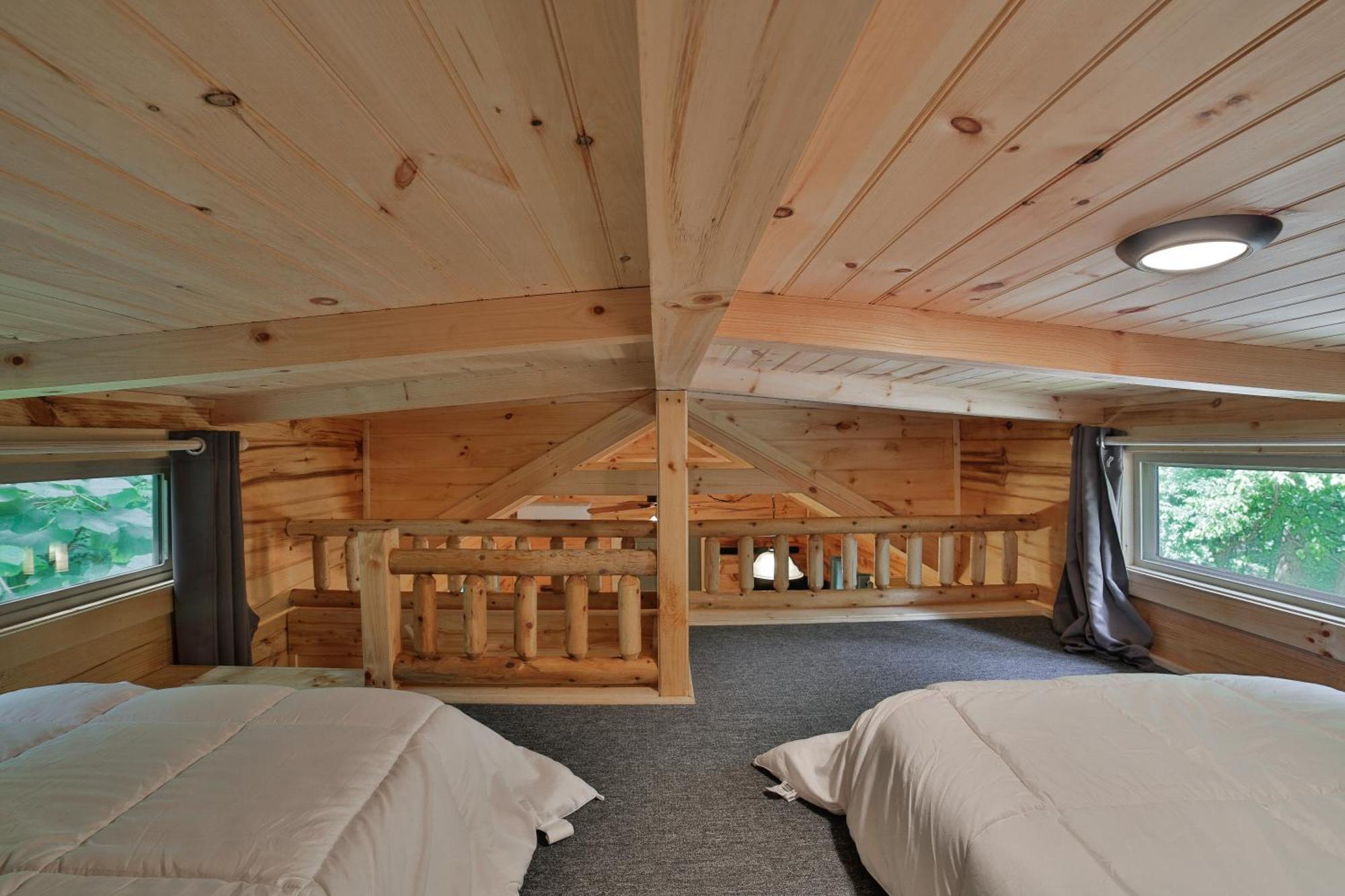 River Cabin Hot Tub & Swim Spa Near Downtown Чатануга Екстериор снимка