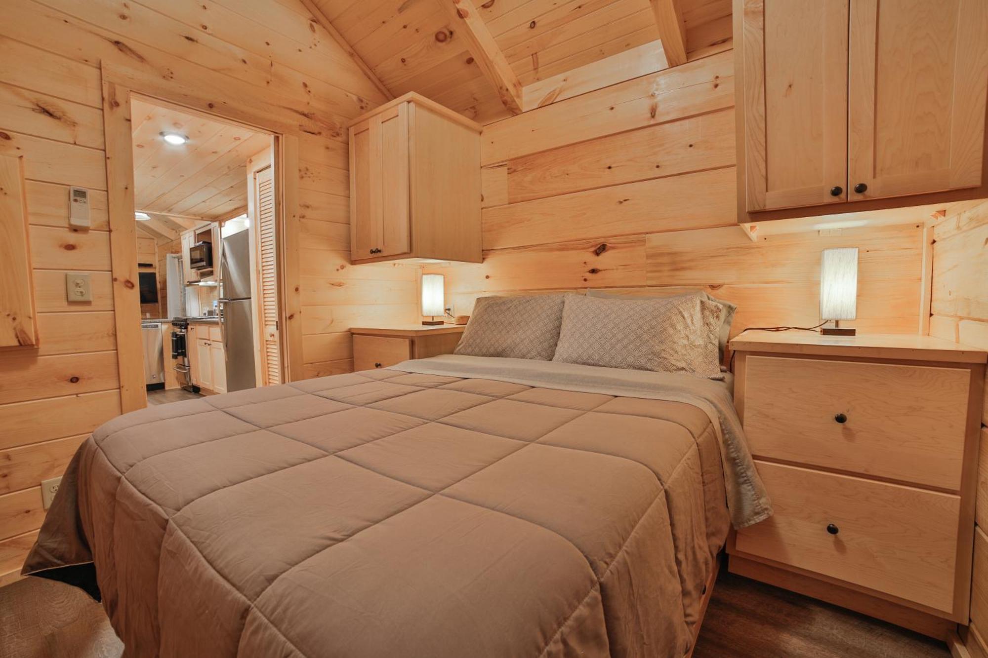 River Cabin Hot Tub & Swim Spa Near Downtown Чатануга Екстериор снимка