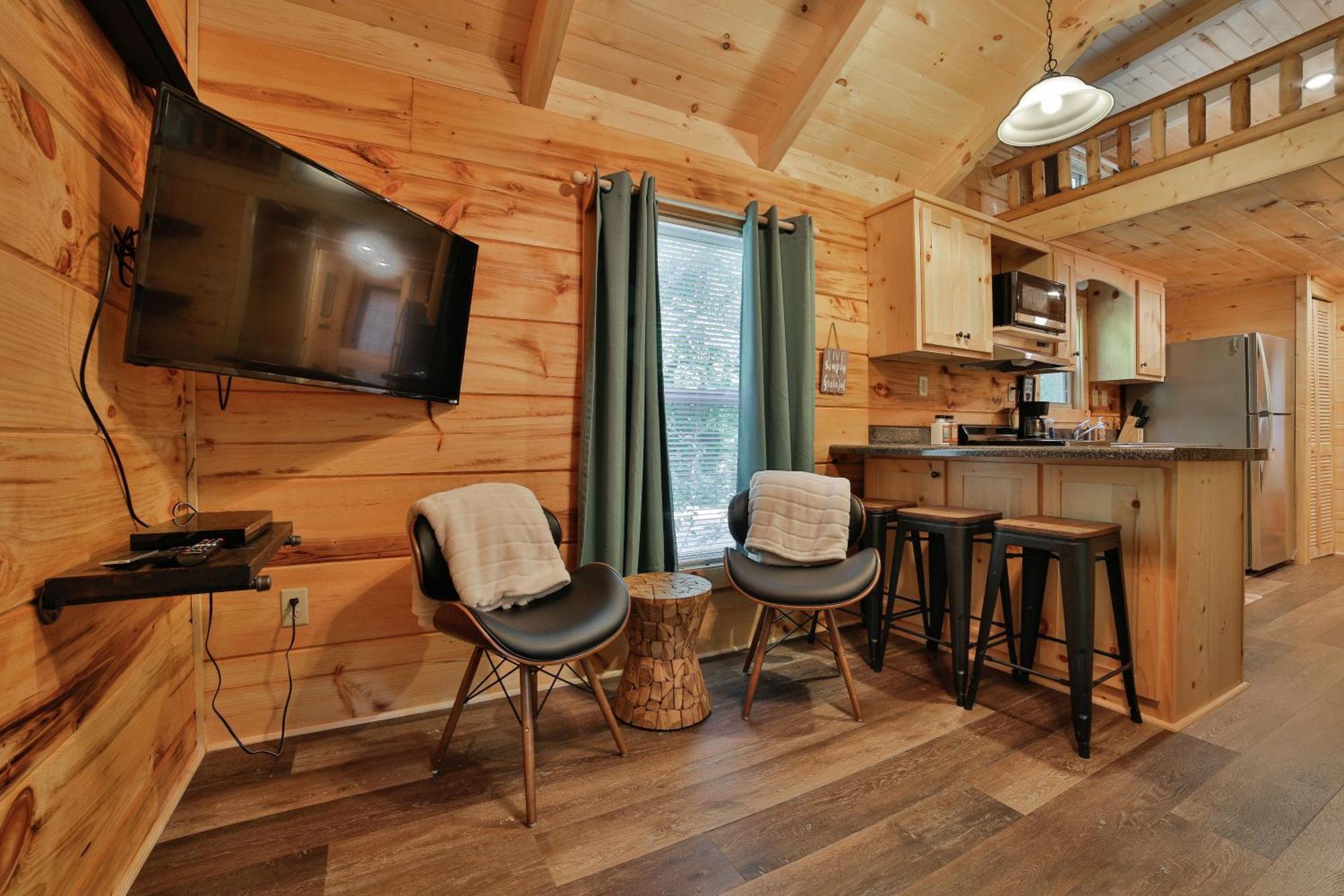 River Cabin Hot Tub & Swim Spa Near Downtown Чатануга Екстериор снимка