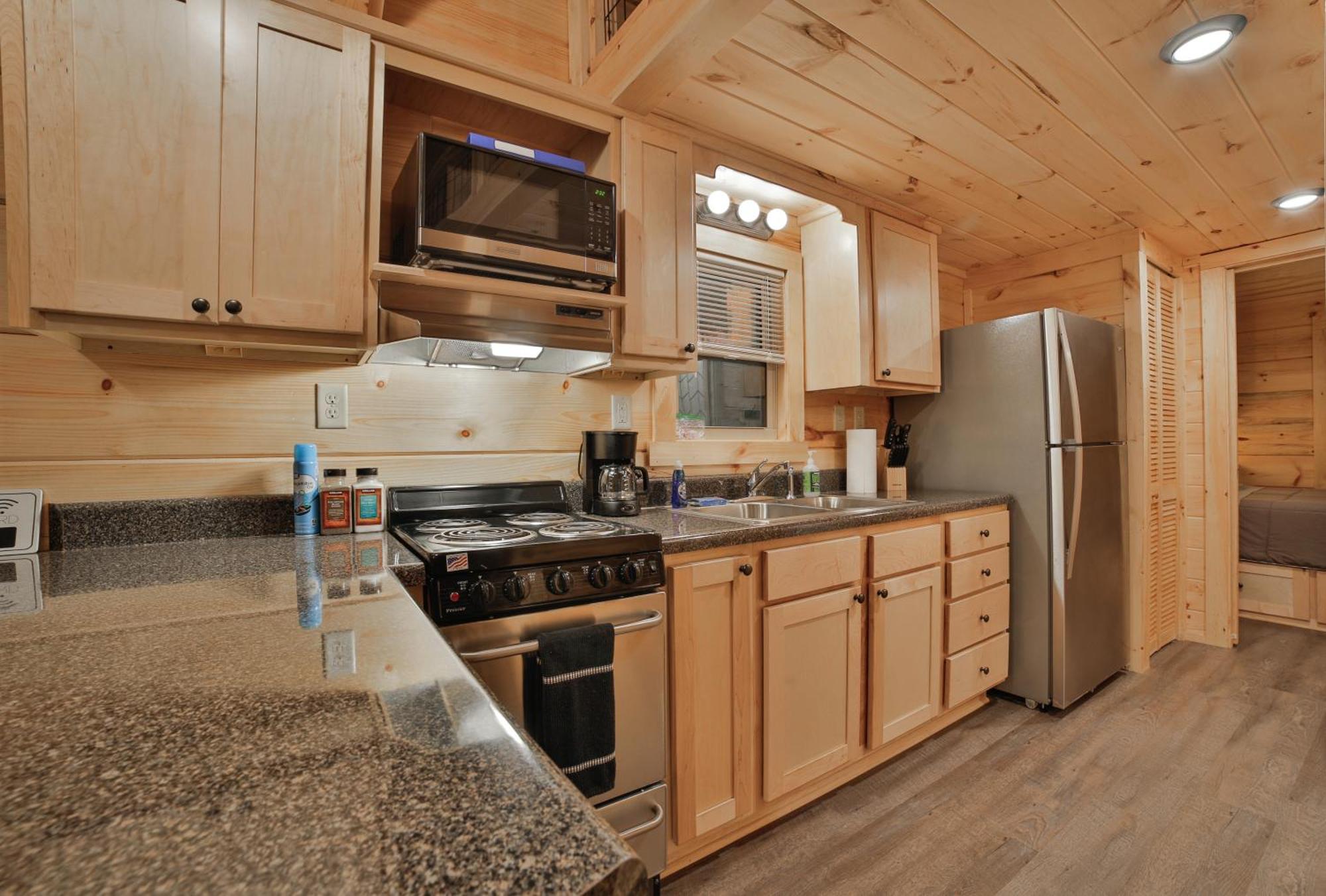 River Cabin Hot Tub & Swim Spa Near Downtown Чатануга Екстериор снимка